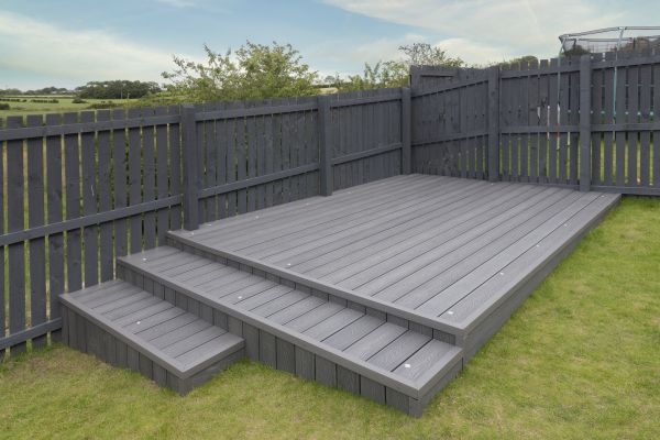 Vinyl Deck Construction in Gaithersburg